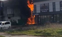 Elektrik panosundan çıkan yangın işyerine sıçradı