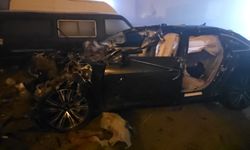 Feci kaza: Tıra arkadan çarpan otomobildeki 4 kişi hayatını kaybetti