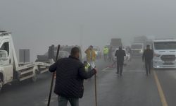 Bitlis-Tatvan Yolunda Yoğun Sis Zincirleme Kazaya Neden Oldu