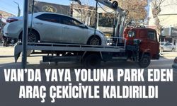 Van’da Yaya Yoluna Park Eden Araç Çekiciyle Kaldırıldı