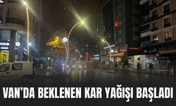 Van’da Beklenen Kar Yağışı Başladı