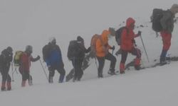 Vadi Doğa Sporları Kulübü Hayal Dağı Zirvesinde