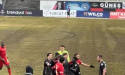 Boluspor–Vanspor Maçında Gerginlik: Tribünler Ayakta