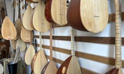 Vanlı Usta El Emeği Bağlamaları Dünyaya Gönderiyor