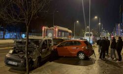 Zincirleme kaza! 4 araç birbirine karıştı!