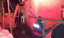 Hakkari Yüksekova’da yangın! Ev kullanılamaz hale geldi!