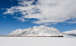 Van Gölü Ekspresi, Kirkor Dağı’nın Karlı Manzarasında Görsel Şölen Sundu!