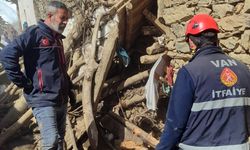 Van Çatak'ta Ahır Faciası: 50 Kuzu Göçük Altında Kaldı