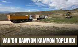 Van’da Yüzlerce Kamyon Gübre Toplandı