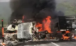 Van- Bitlis Karayolundaki Kazada Hayatını Kaybedenlerin Kimlikleri Belli Oldu