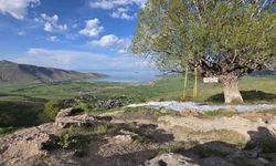Van’ın Saklı Cenneti  Göl Manzarası ve Doğasıyla Hayran Bırakıyor