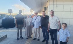 Van'da ilk hac kafilesi dualarla karşılandı