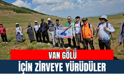 Van Gölü İçin Zirveye Yürüdüler