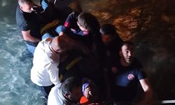Edremit'te Kamyonet Dereye Uçtu: Sürücü Yaralandı
