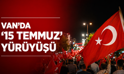 Van'da 15 Temmuz için demokrasi yürüyüşü düzenlendi