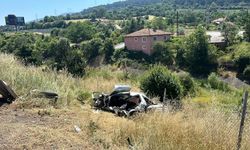 Otomobil şarampole devrildi: 1 ölü, 3 yaralı