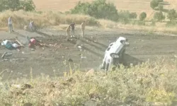 Kamyonet Şarampole Yuvarlandı: 4 Kişi Yaralandı