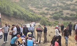 Bingöl’de Minibüs Şarampole Yuvarlandı: 10 Yaralı