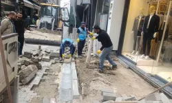 Van İpekyolu’nda Yol Ve Kaldırım Çalışmaları Sürüyor
