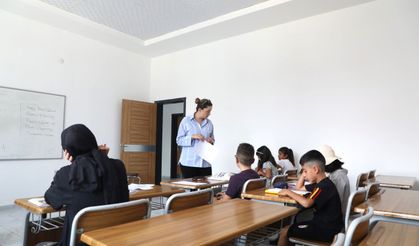 Tuşba’da İngilizce, Epoksi ve Filografi Yaz Kursları Başladı