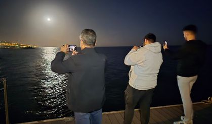 Van Gölü Üzerinde Dolunay Yakamozu Ahlat’ta Yoğun İlgi Gördü