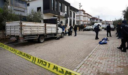 Kamyonda Tüfekle Vurulmuş Halde Bir Kişi Ölü Bulundu
