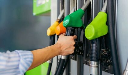 Motorinde Tarihi Artış: Litre Fiyatı 70 TL’yi Aştı