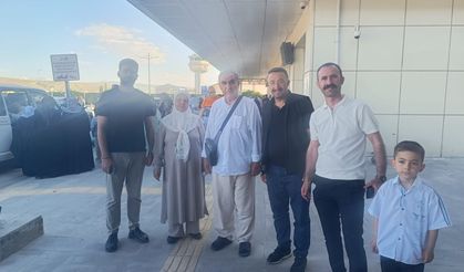 Van'da ilk hac kafilesi dualarla karşılandı
