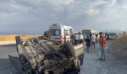 Tatvan’da zincirleme kaza: 1 kişi yaralandı