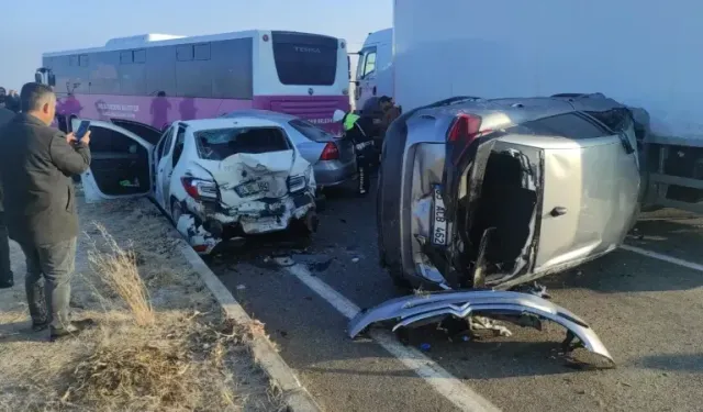 Van’daki feci kazada yaralananların sayısı yükseliyor