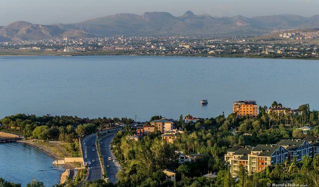 Van’da Düğün Sahipleri Yandı! Zam Üstüne Zam Geliyor!