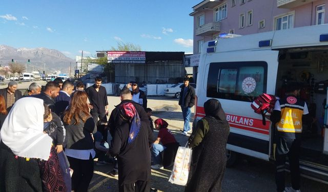 Van’da  halk otobüsünde fenalaşan genç hastaneye kaldırıldı