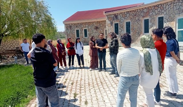 Van’da Doğa Dersine Katıldılar