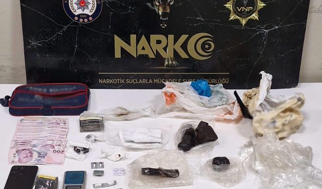 Van'da Sokak Satıcılarına Darbe: Onlarca Gözaltı