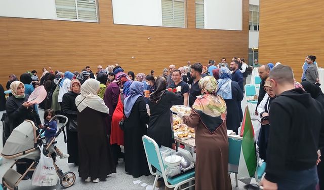 Van’da Hastane Bahçesi Bir Anda Yardım Kapısına Dönüştü! İşte Nedeni...