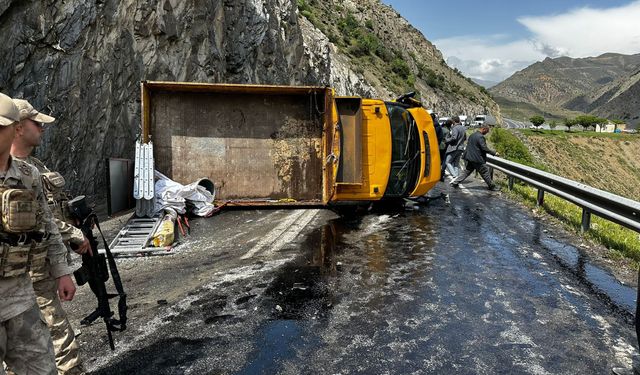 Hakkari-Van Yolunda Kaza: Yaralılar Var