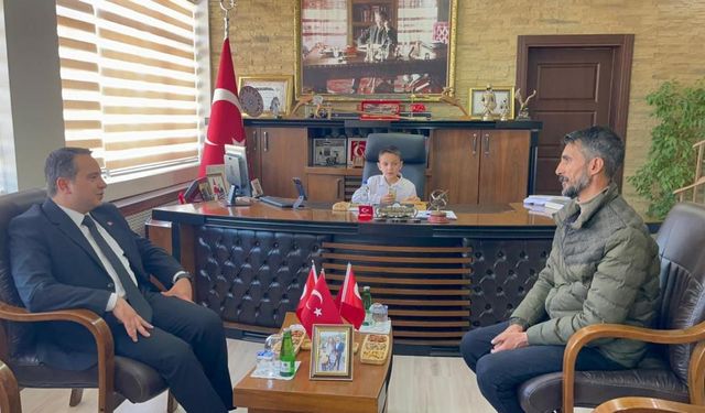Küçük Umut’un Büyük Hayali: Muradiye’de Kaymakam Koltuğuna Oturdu