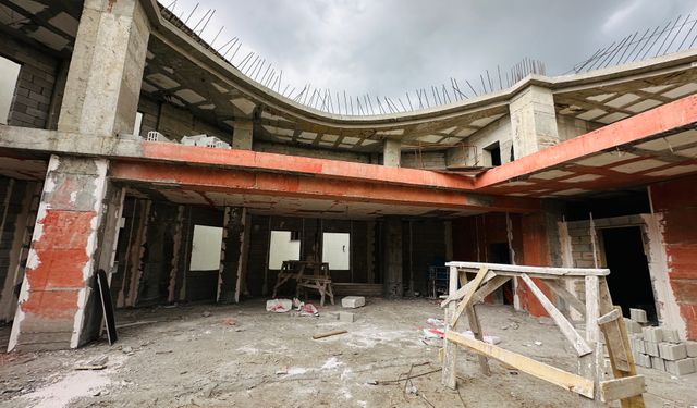 Yarım Cami, 10 Yıllık Hasret: Bayram Namazı Coşkusu