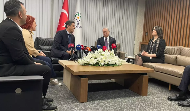 DEM ve MHP Bayramlaştı: Verilen Mesajlar Dikkat Çekti!