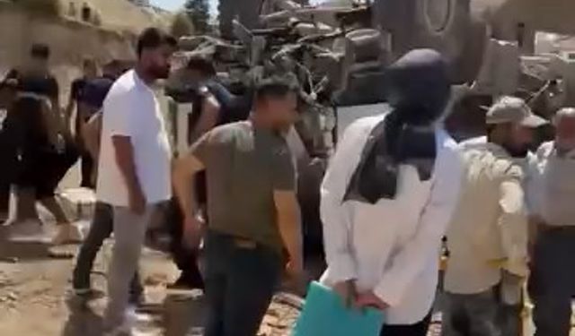 Şantiyede İş Makinesi Devrildi: 1 İşçi Ağır Yaralandı