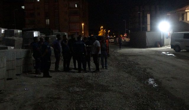 Malatya'nın Yeşilyurt İlçesinde Şantiye İşçileri Arasında Taşlı Sopalı Kavga: Yaralılar Var!