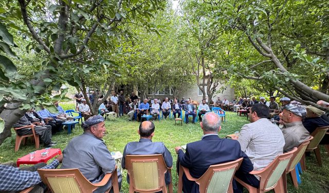 Hakkari’de Husumetli İki Aile Barıştı!