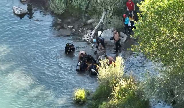 Tunceli’de Pülümür Çayı’na giren genç boğuldu
