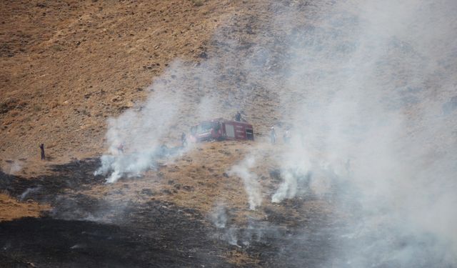 Hakkari'de Otluk Alan Yangınına Hızlı Müdahale