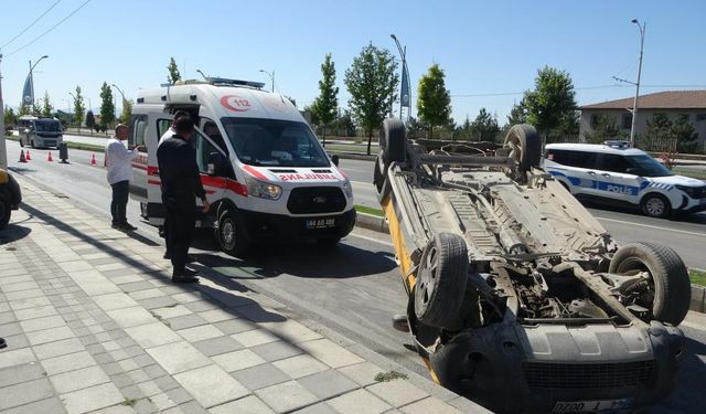 Malatya’da Ticari Taksi Kontrolden Çıktı: 1 Yaralı