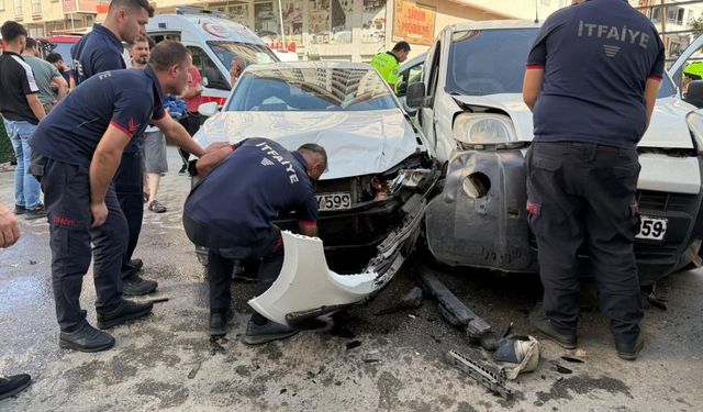 Muş’ta Trafik Kazası: Biri Çocuk 3 Kişi Yaralandı