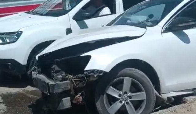 Yüksekova’da korkutan kaza: 2 yaralı