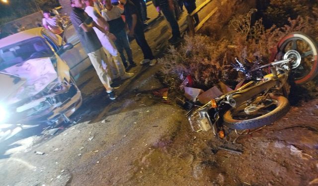 Iğdır’da Otomobil İle Motosiklet Çarpıştı: 2’si Ağır 3 Yaralı