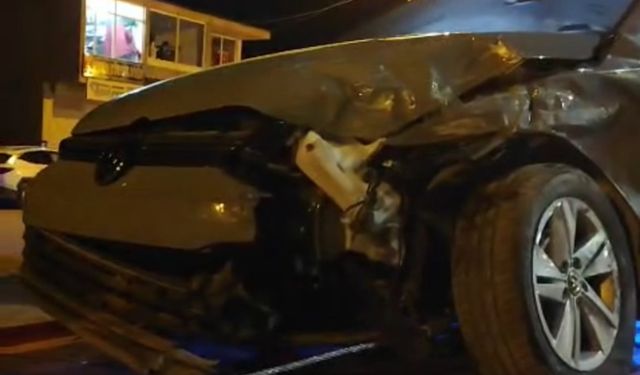 Yüksekova’da Kavşakta Çarpışma: 5 Kişi Yaralandı