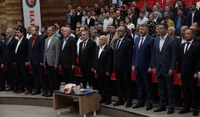 HAK-İŞ Genel Başkanı Van’da Konuştu: 2 Ekim Dünya Tarihine Geçebilir